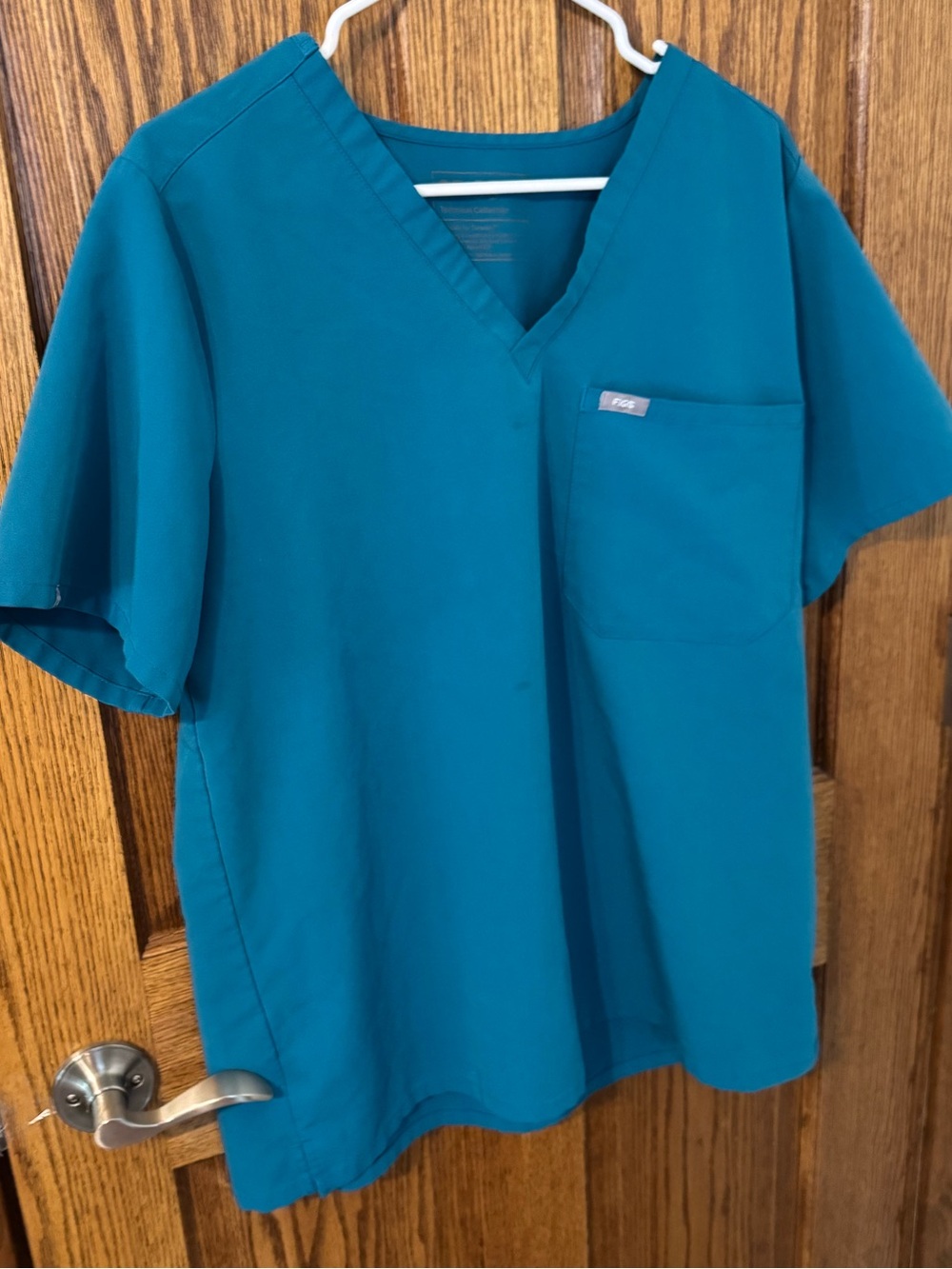 FIGS V Neck Scrub Top - Picture 1 of 2